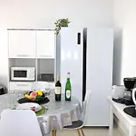16bzafiro Primera Linea 칼페